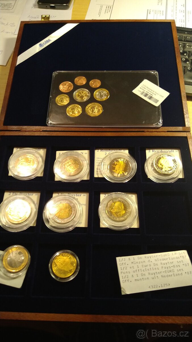 menší sbírka mincí - 10