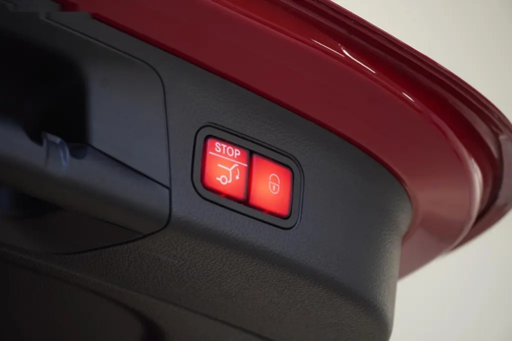 Mercedes-Benz GLA, 200D,AMG,DPH,Paměť.sedadla - 10