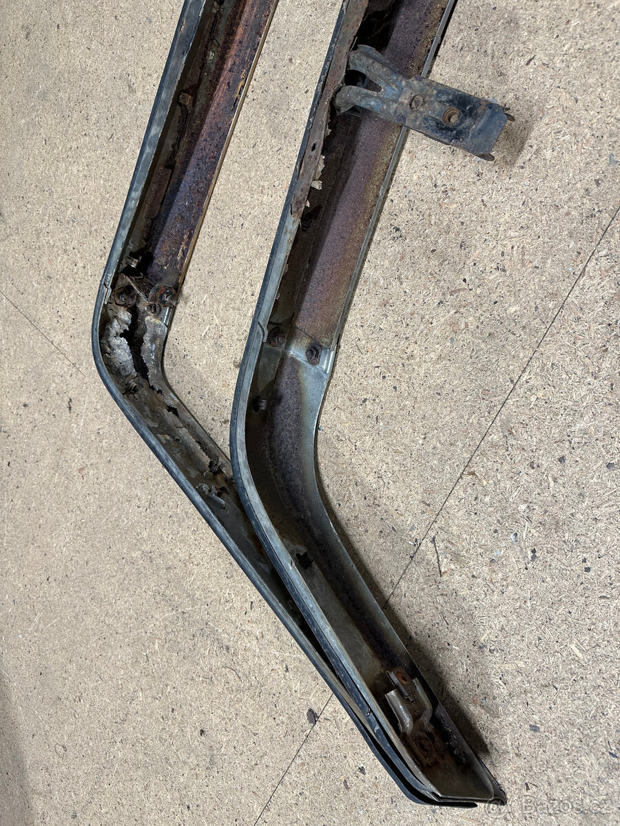 Narazniky sada BMW 5 E28 predek + zadek - 10