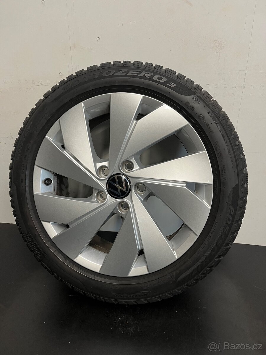 VW Golf IIV R18 Zánovní zimní sada - 10
