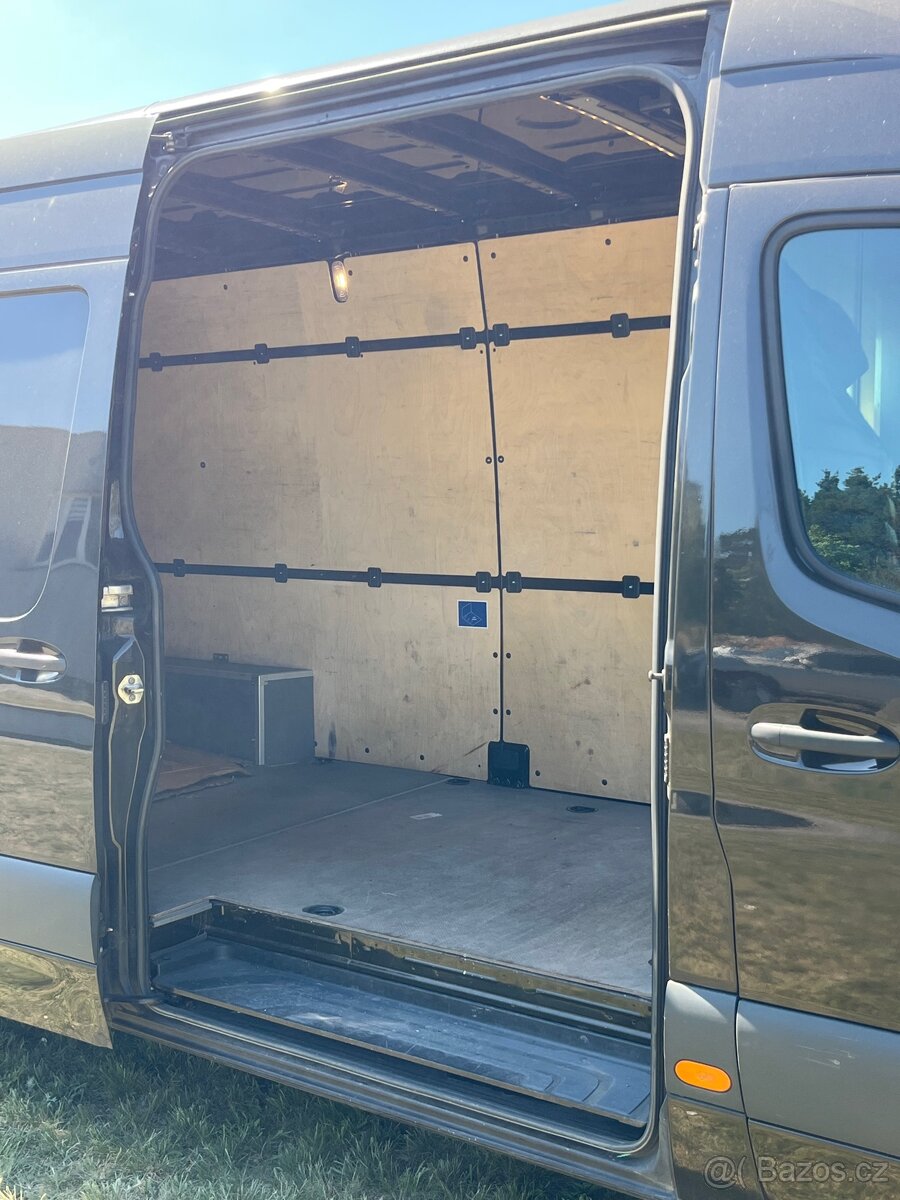 Mercedes Sprinter - 10