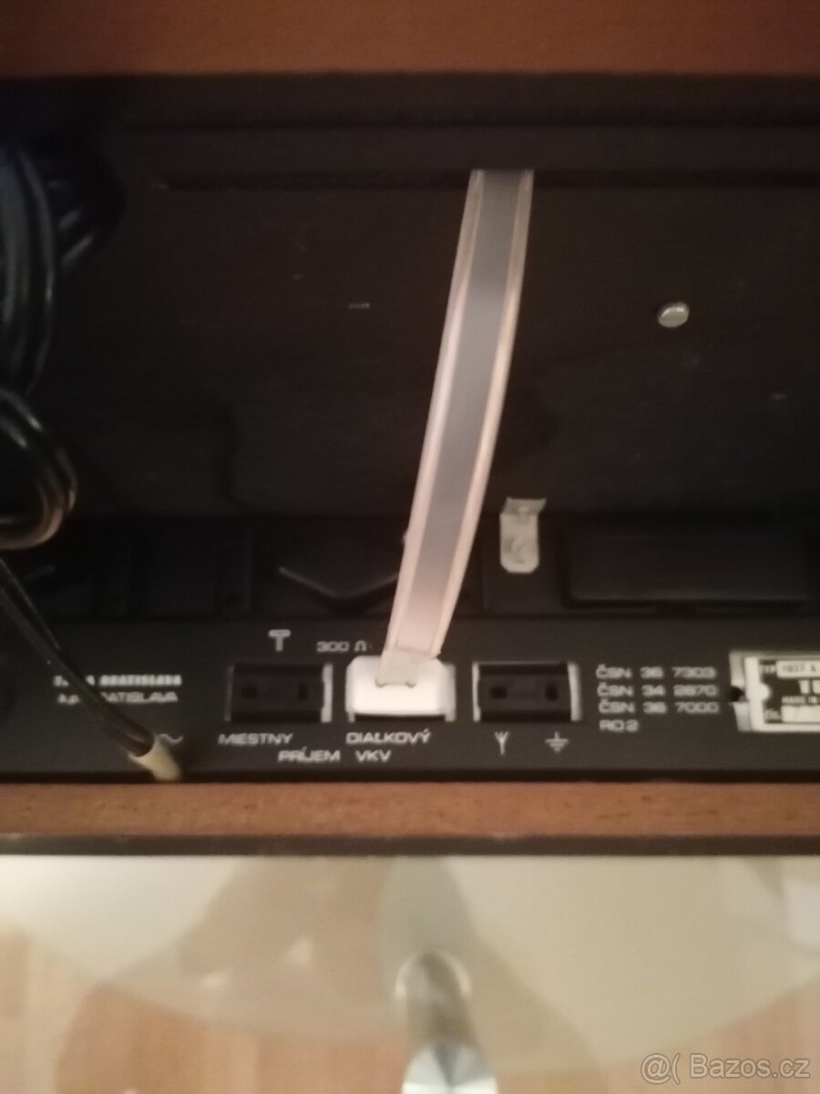 Retro rádiogramofon Tesla Moderato 1037 A - 10