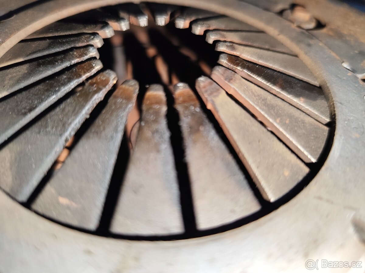 Peugeot Partner díly motoru - 10