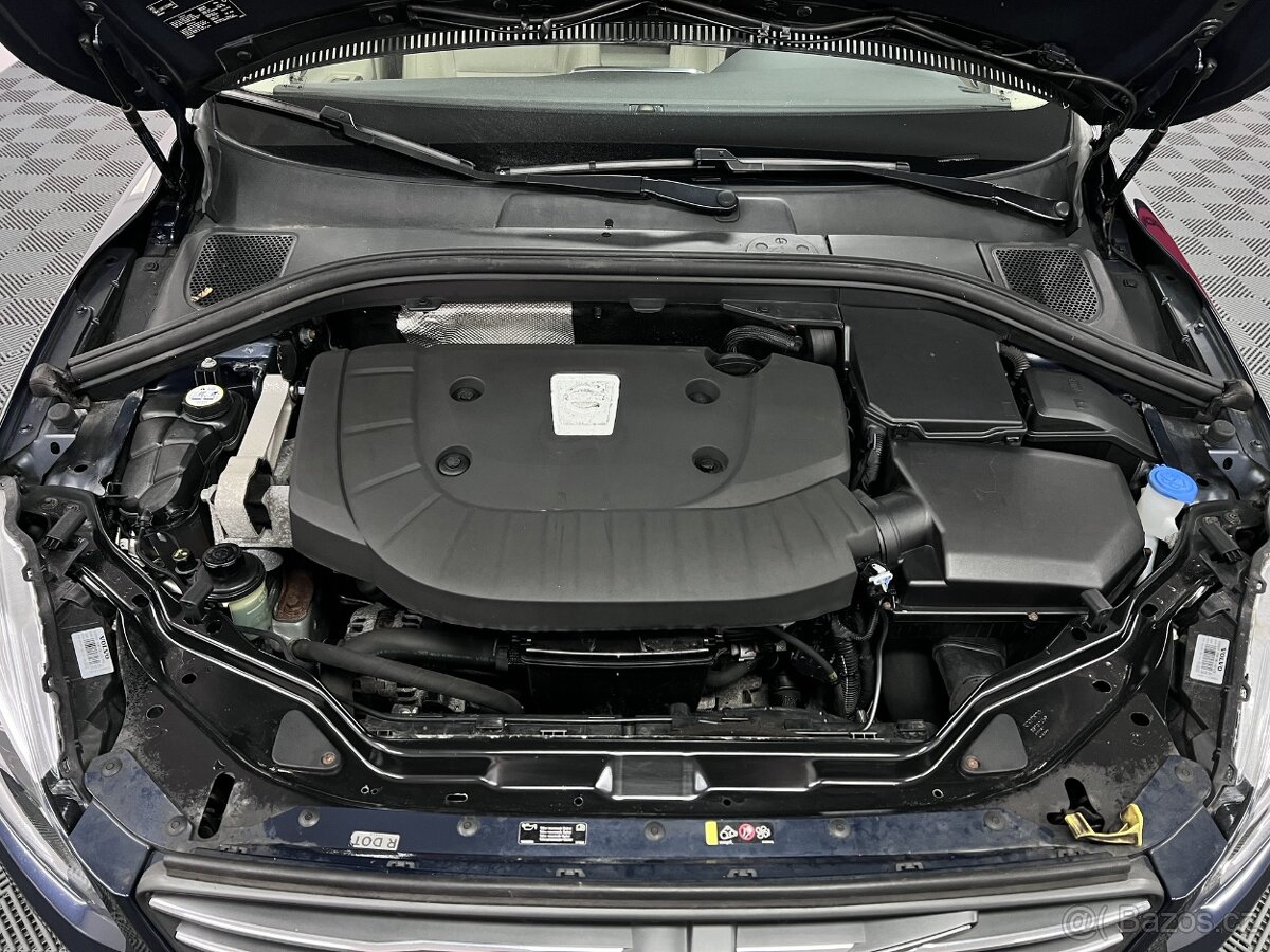 Volvo XC60 2.4 D4 133 kW 4x4 Manuál, 2014, Výhřev čel.skla - 10
