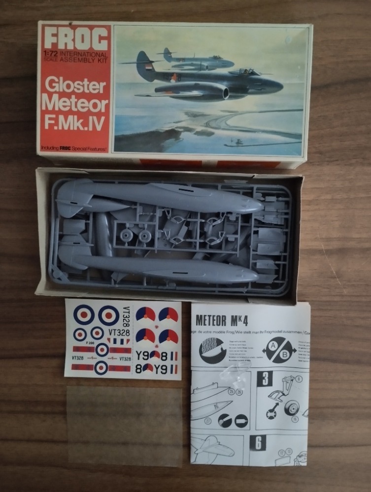 Modely letadel ,MATCHBOX,AIRFIX,FROG,plastové stavebnice. - 10