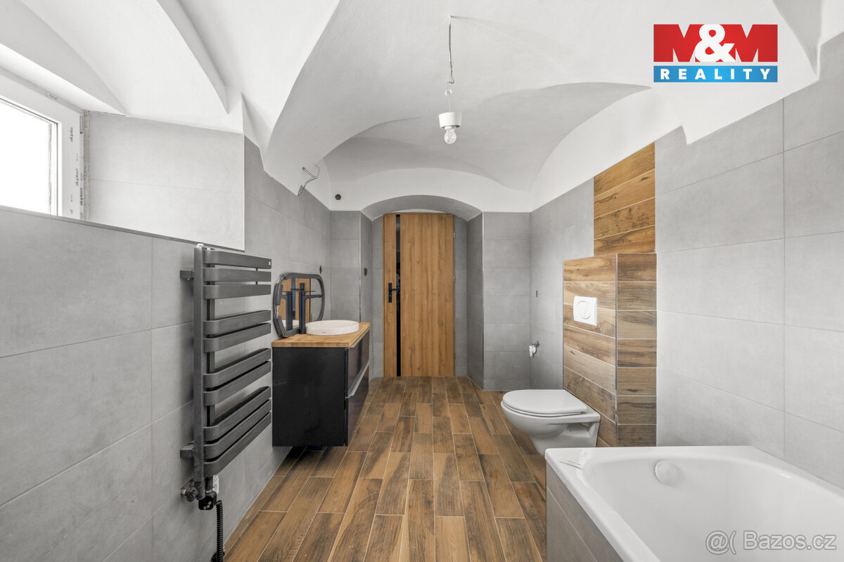 Prodej chalupy, 260 m², Broumov, ul. Kladská - 10