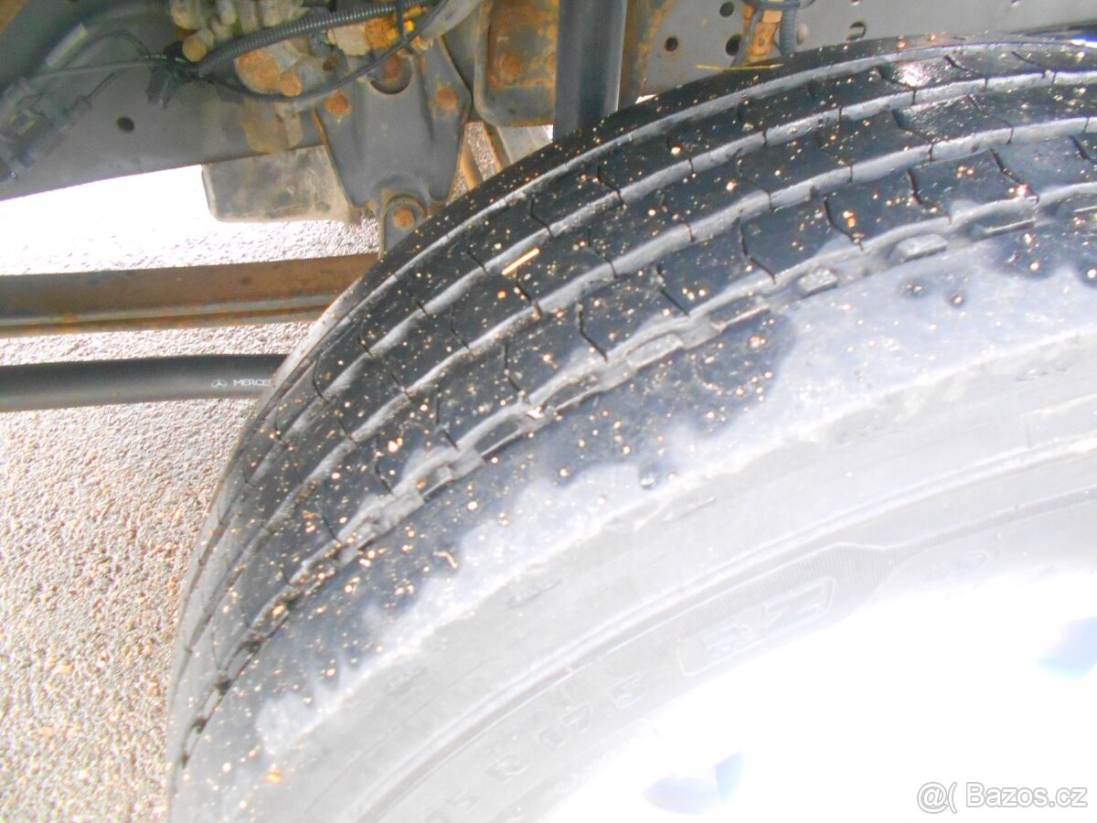 Kontejnerový tahač MERCEDES ATEGO 815 8T - 11611 - 10