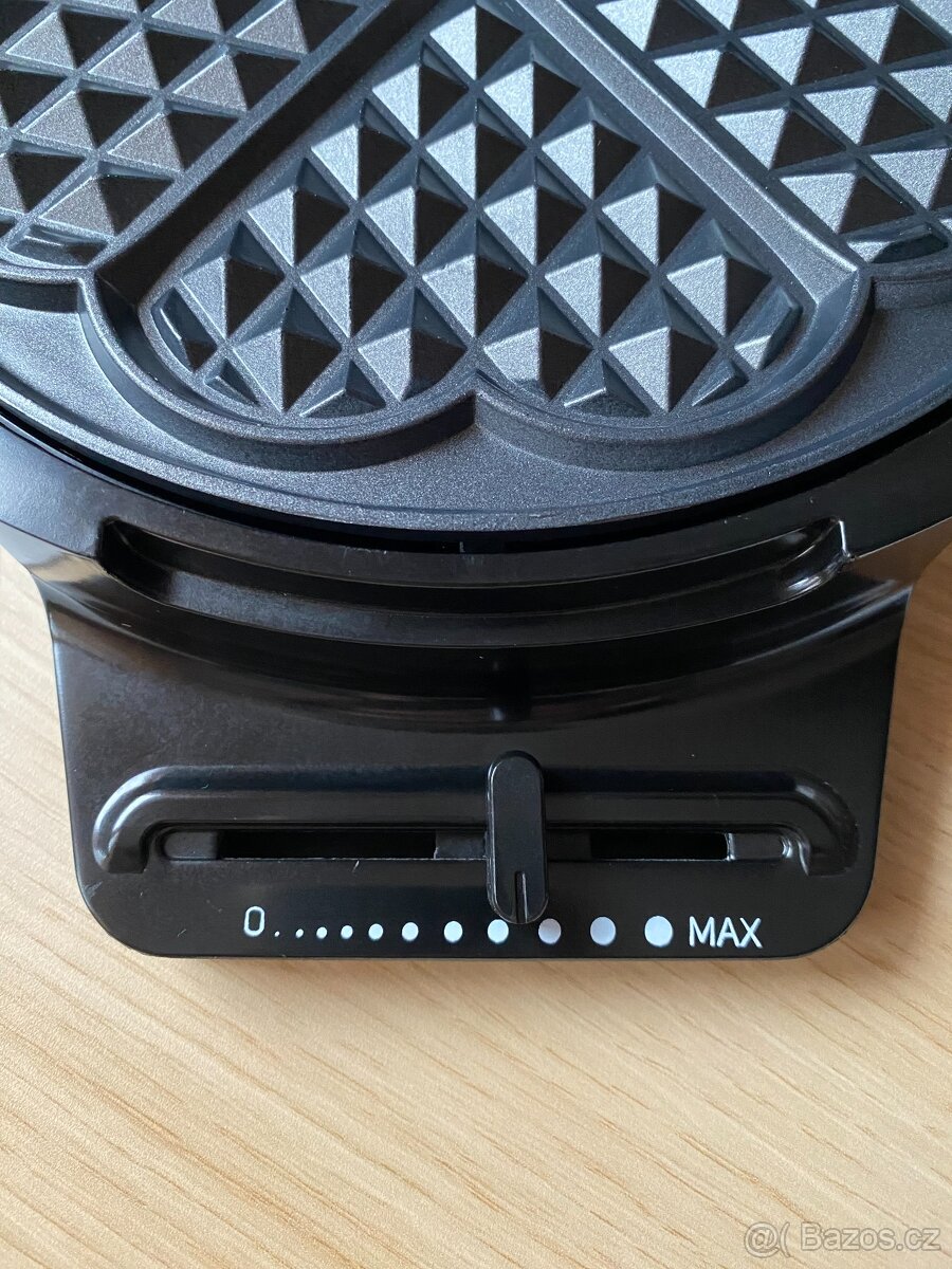 Nový vaflovač Sencor v originálním balení - 10