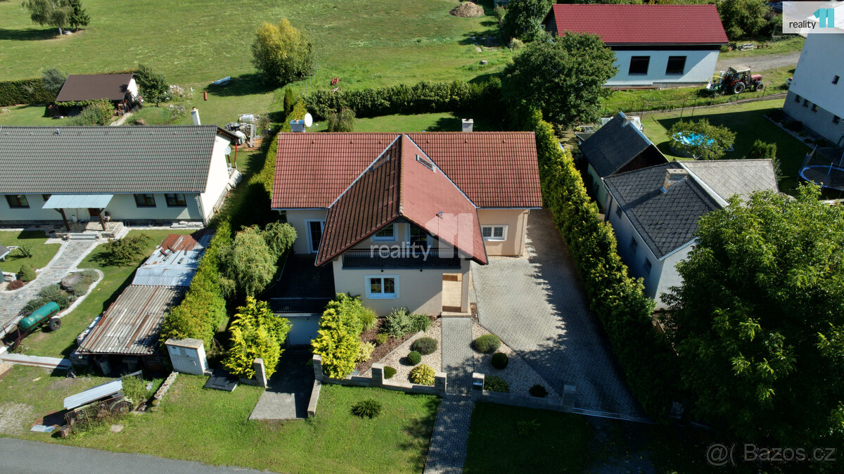 Prodej rodinného domu 192m2, s pozemkem 985m2, Kamenná Lhota - 10