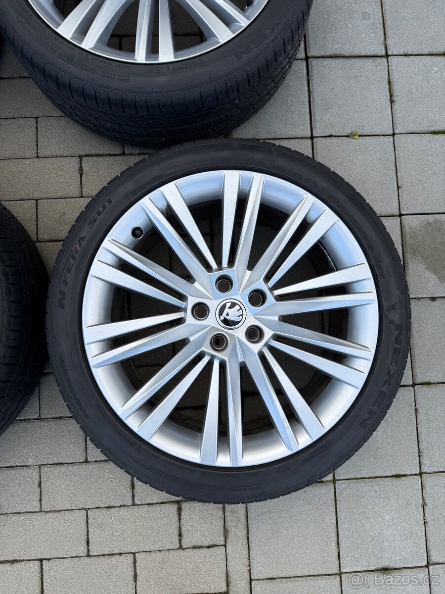 SLEVA-10k R19 5x112 Škoda Superb originál - 10