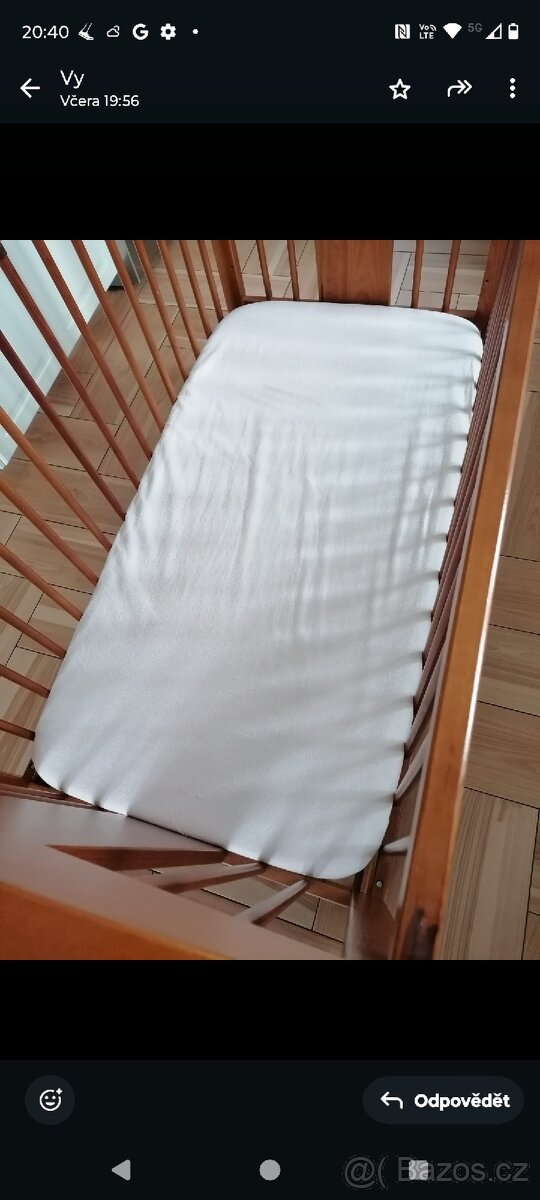 Dřevěná dětská postýlka - 10