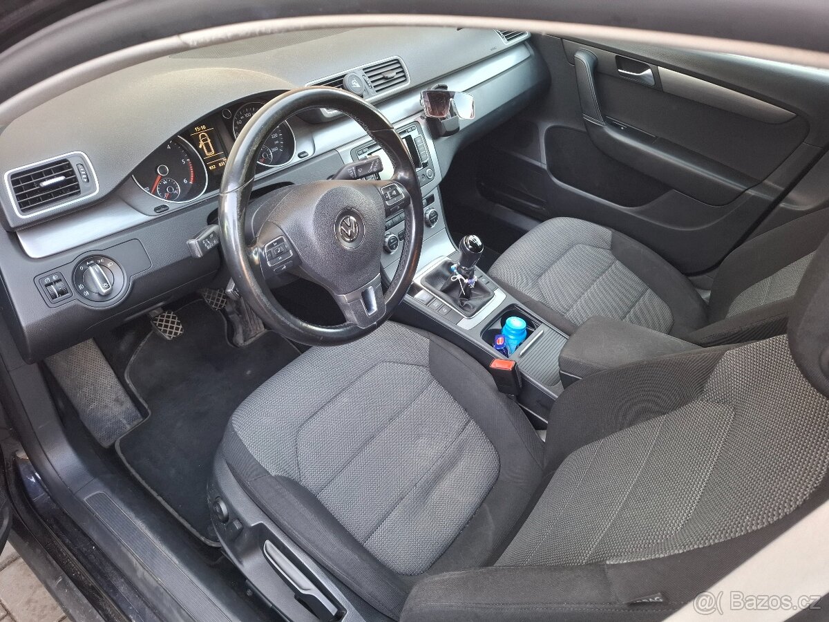 Prodám VW PASSAT B7 Variant - 10