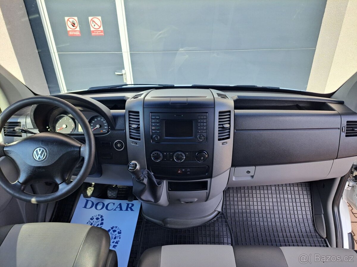 Volkswagen Crafter 2.0 TDI, 7 míst - 10
