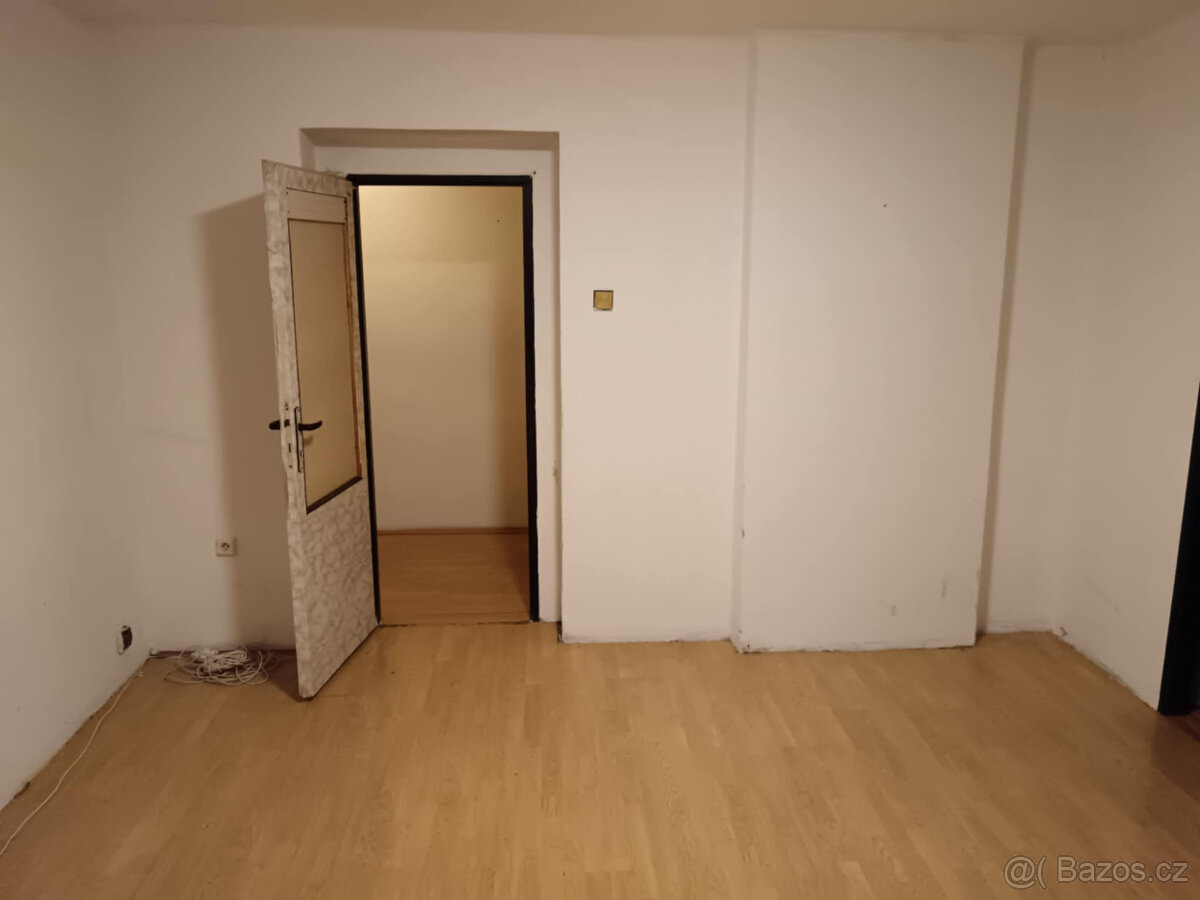 Byt 3+1/B,75m2,Libořice u Měcholup (mezi Žatcem a Podbořany) - 10