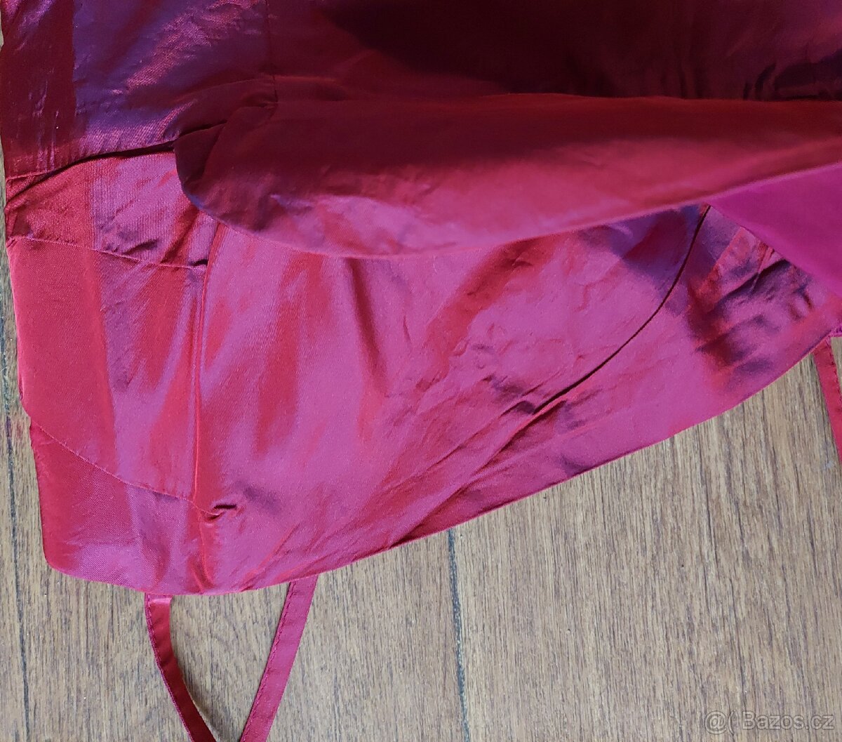 Dlouhé plesové šaty. - 10