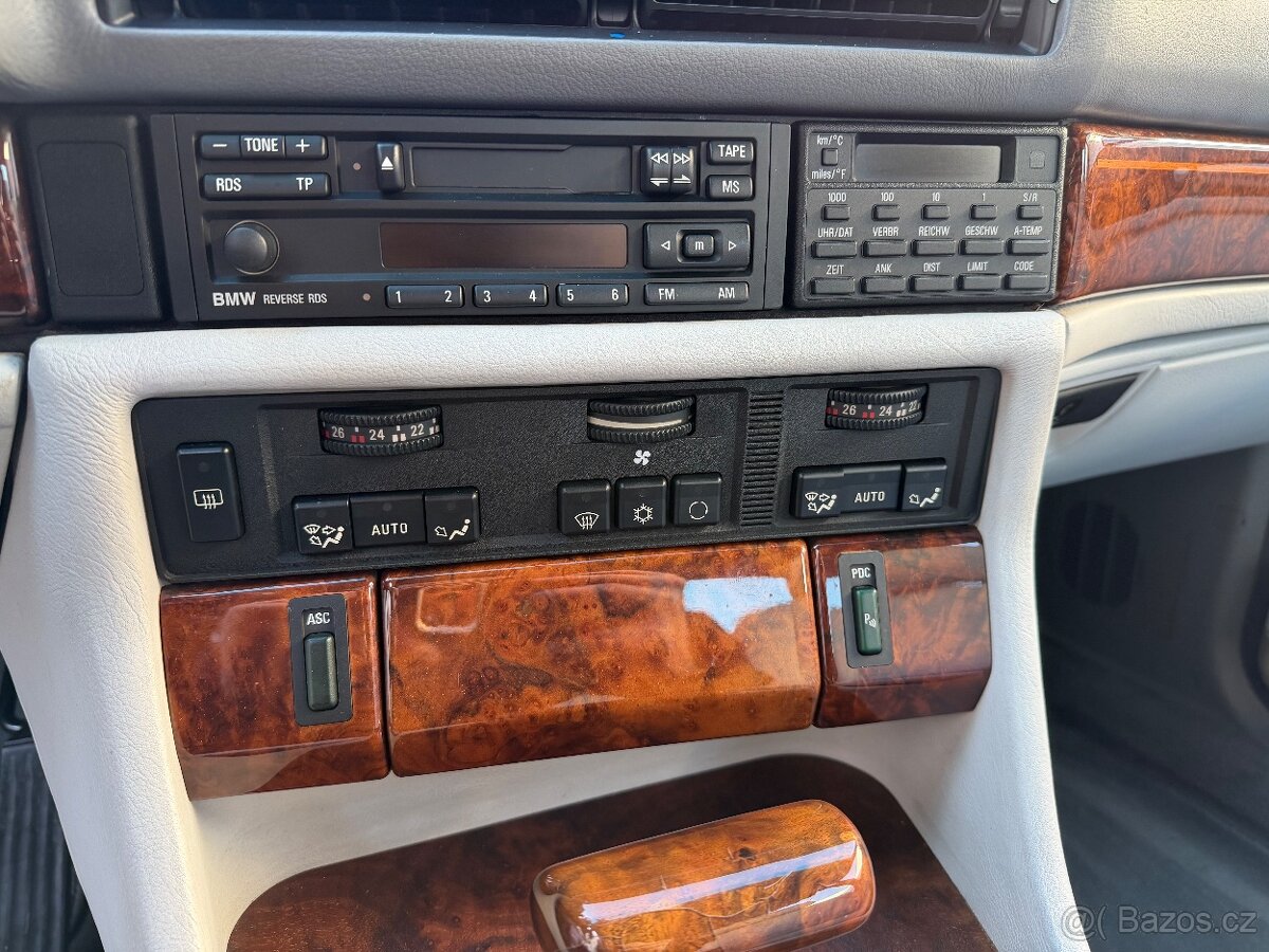 BMW 740iL E32 - 10