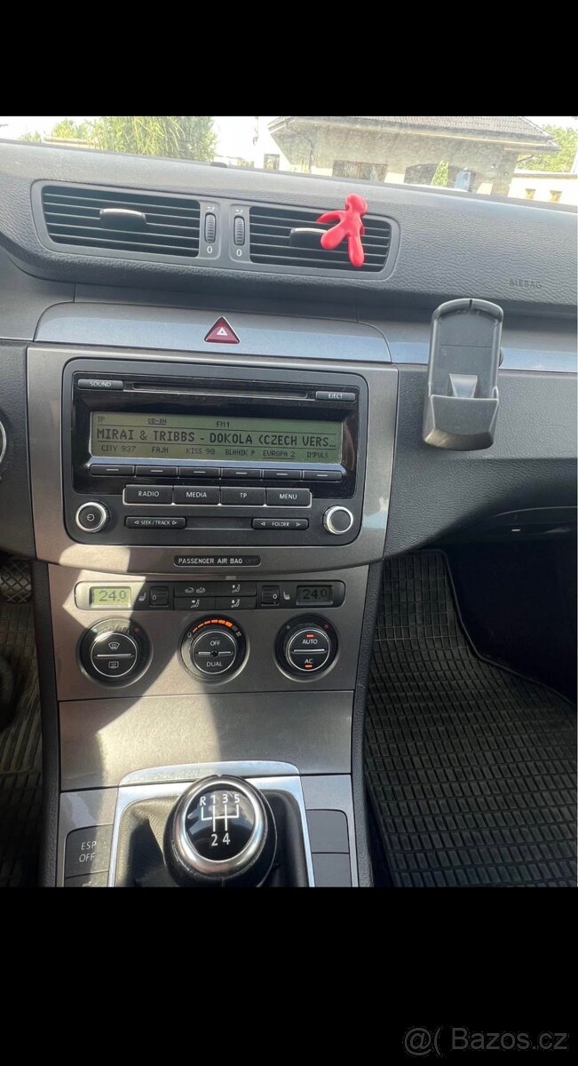 Volkswagen Passat - 10