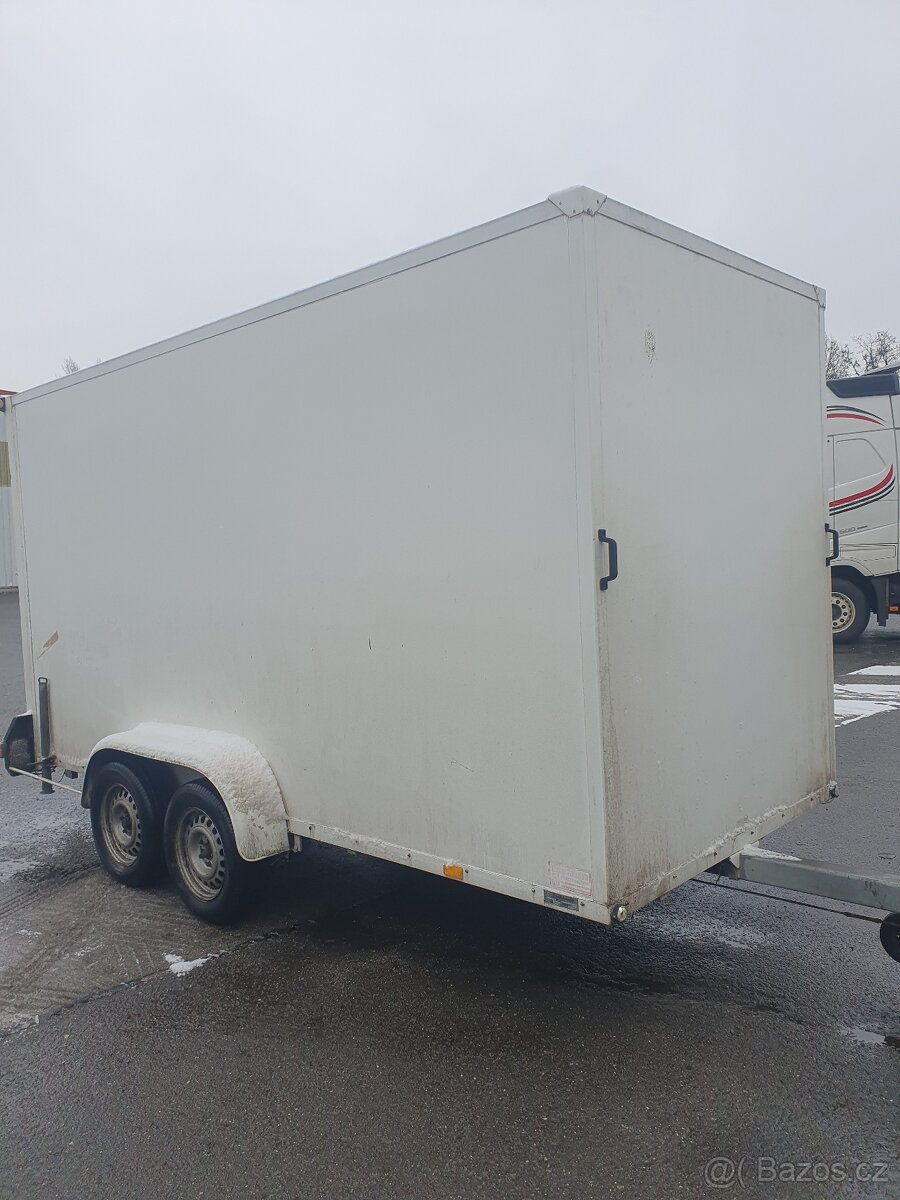 Německý skříňový přívěs Schutz - 10