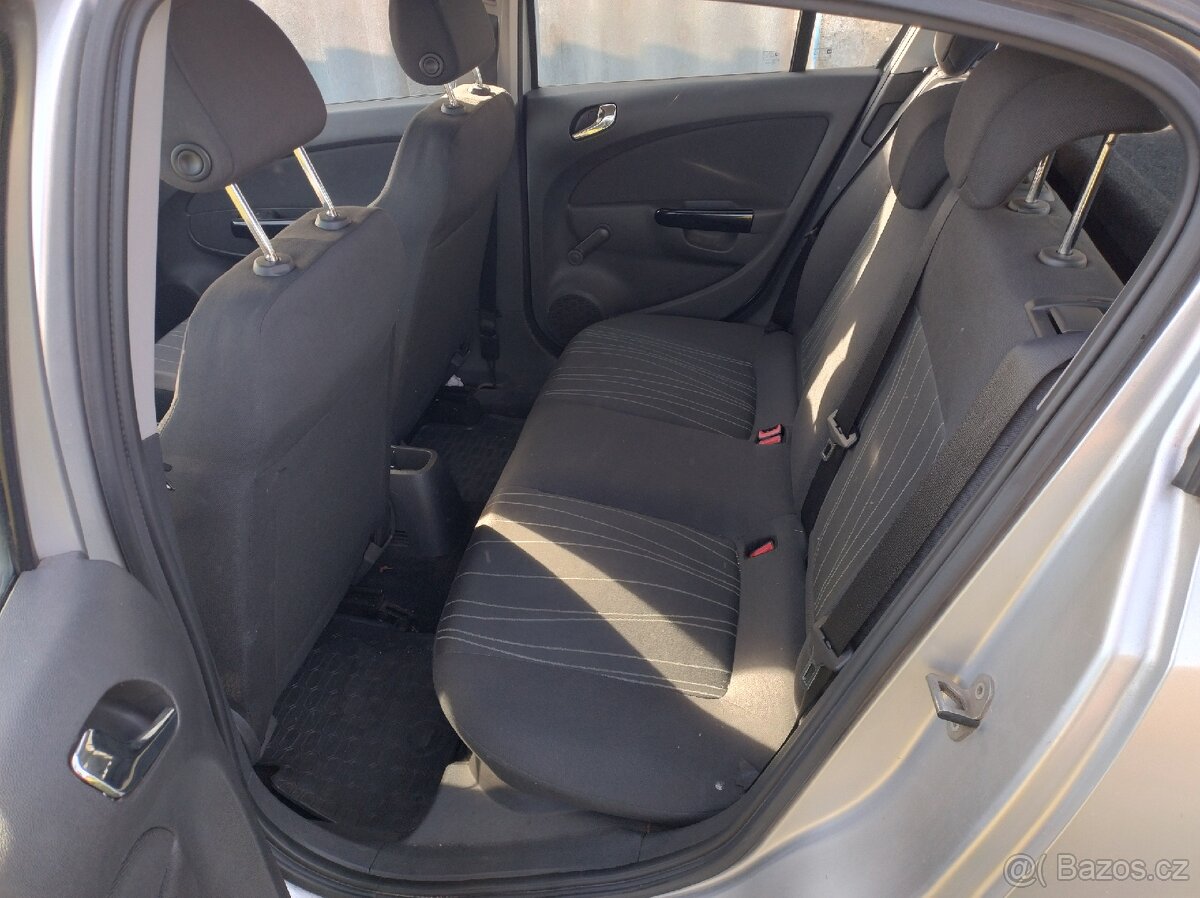 Opel Corsa D 1.2 16v, STK 4/27 - 10