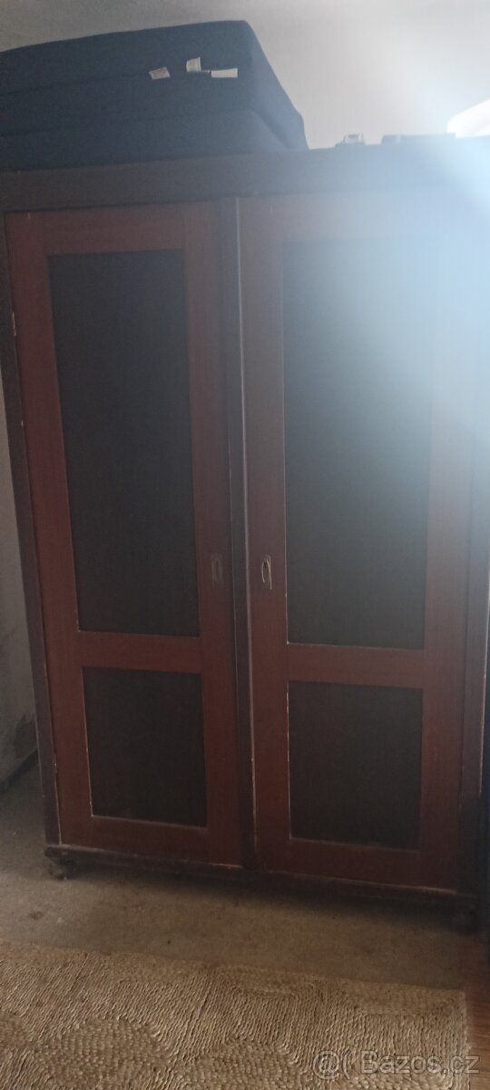 Starý nábytek z chalupy - 10