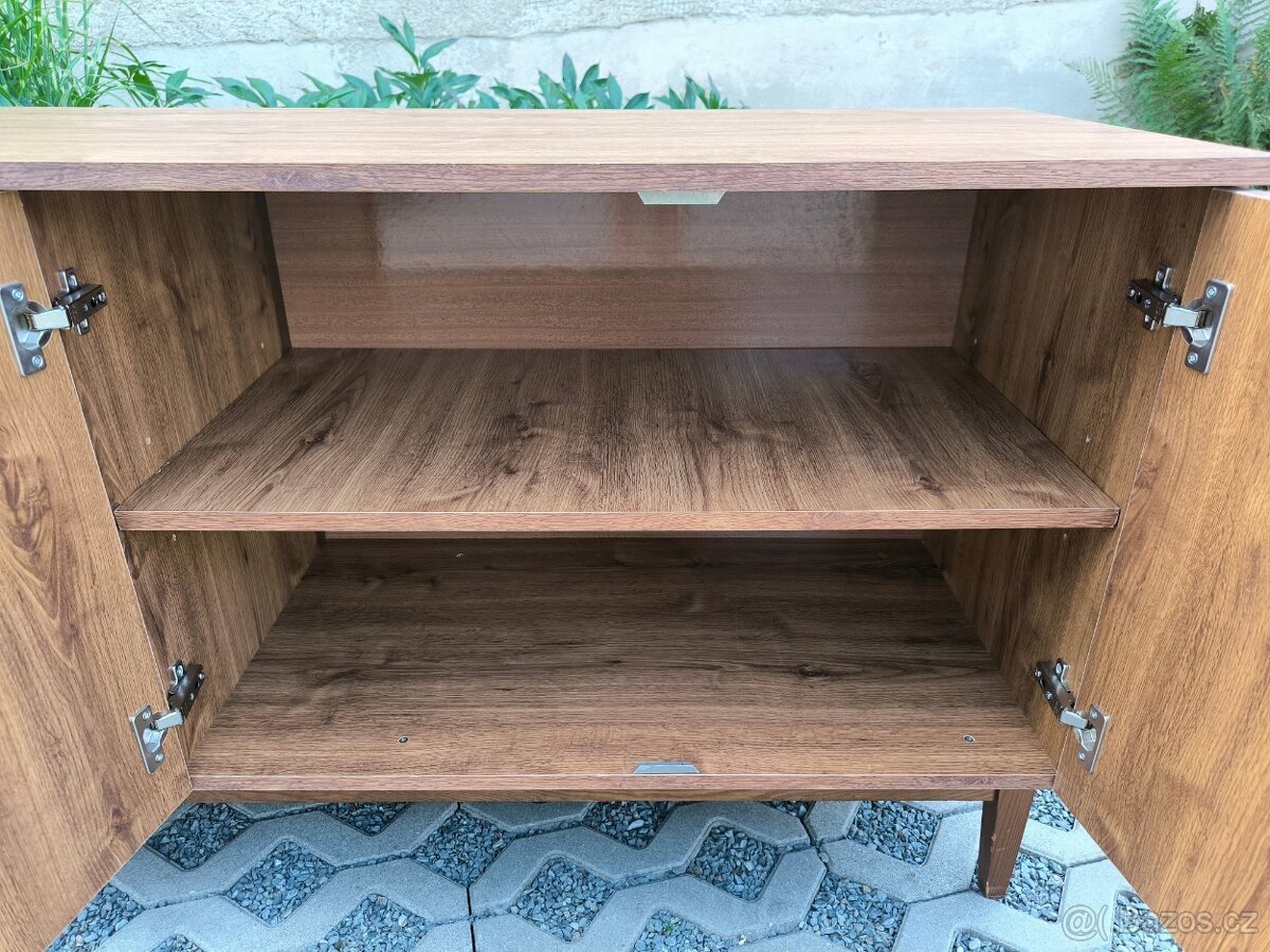 Moderní "retro" komoda, skříňka, prádelník - 10