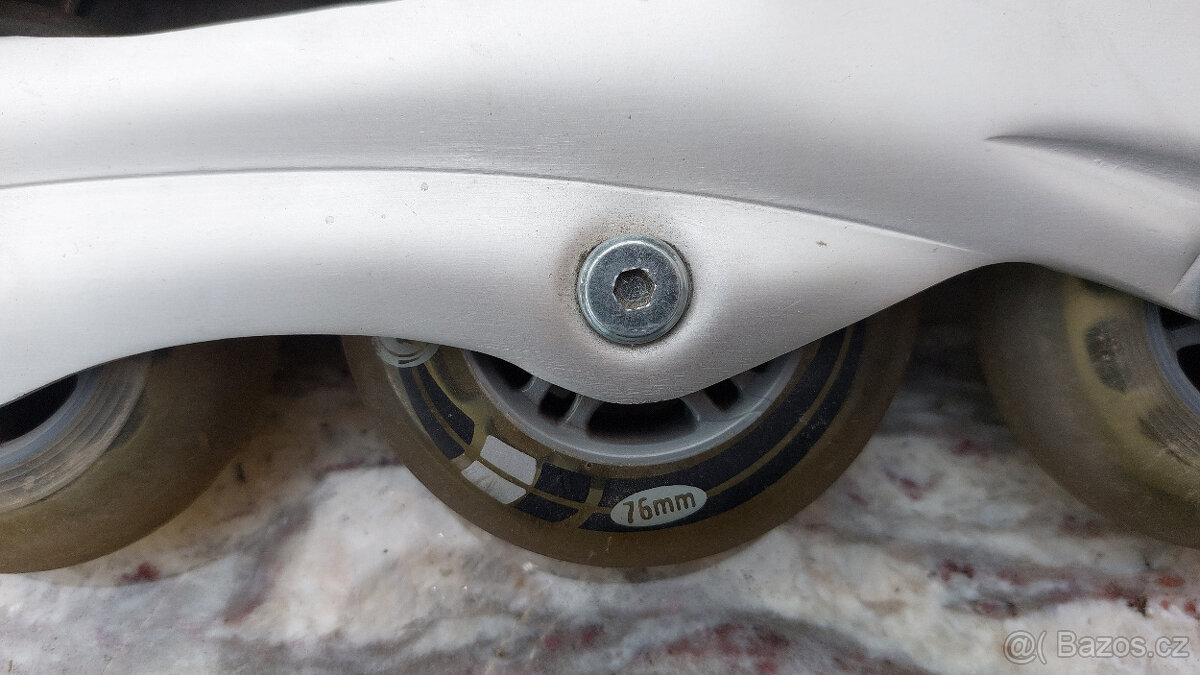 Kolečkové brusle 38 - 10