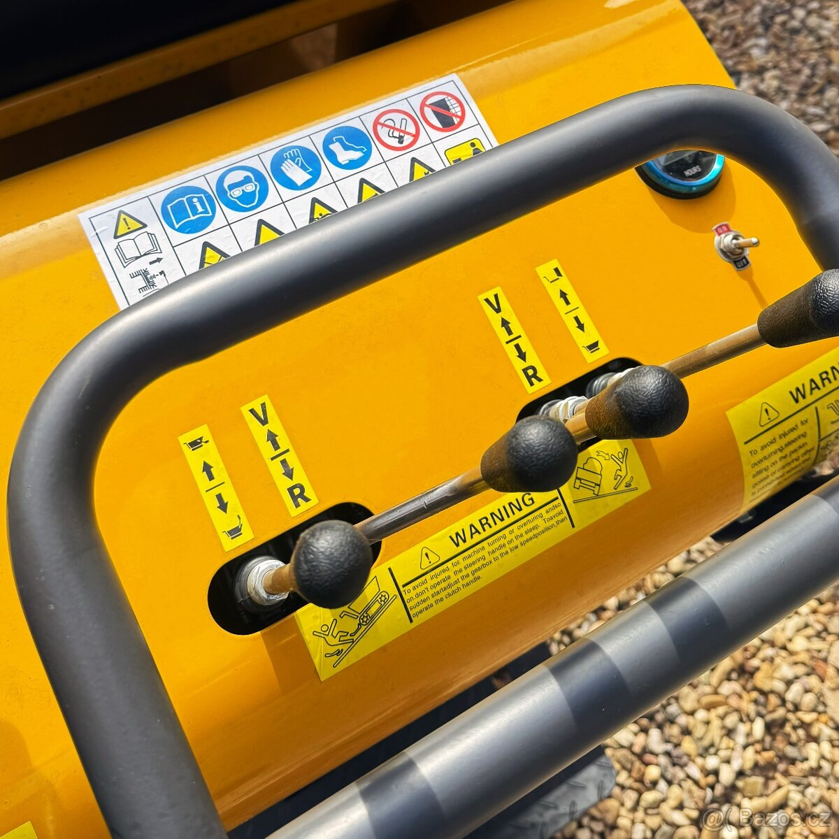 Pásový dumper 500 kg – motor Briggs & Stratton, 2 mth - 10