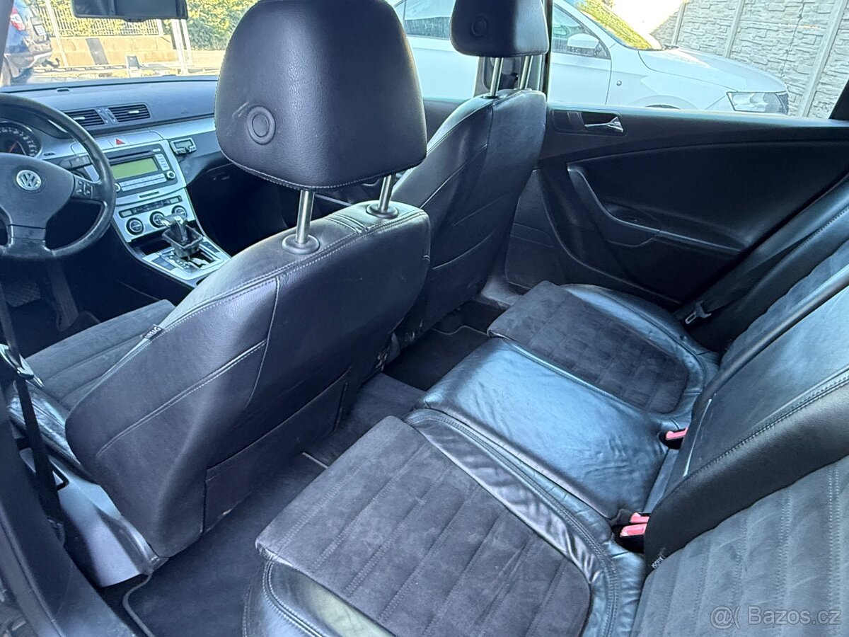 Volkswagen Passat 3,2 Fsi v6 4Motion - nepojízdné - 10