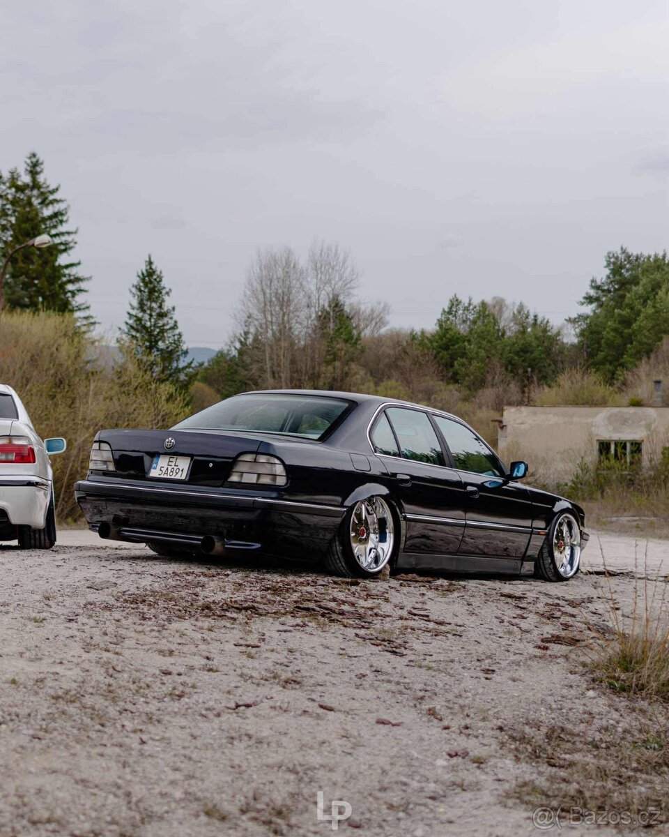 BMW E38 740i drift / stance car (ex Don Musk) - 10