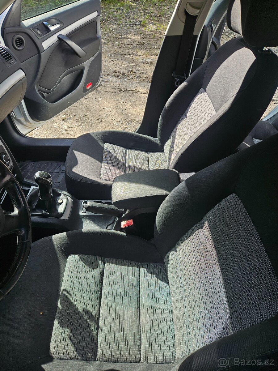 Škoda Octavia 2 1.6 77kW Combi - 10