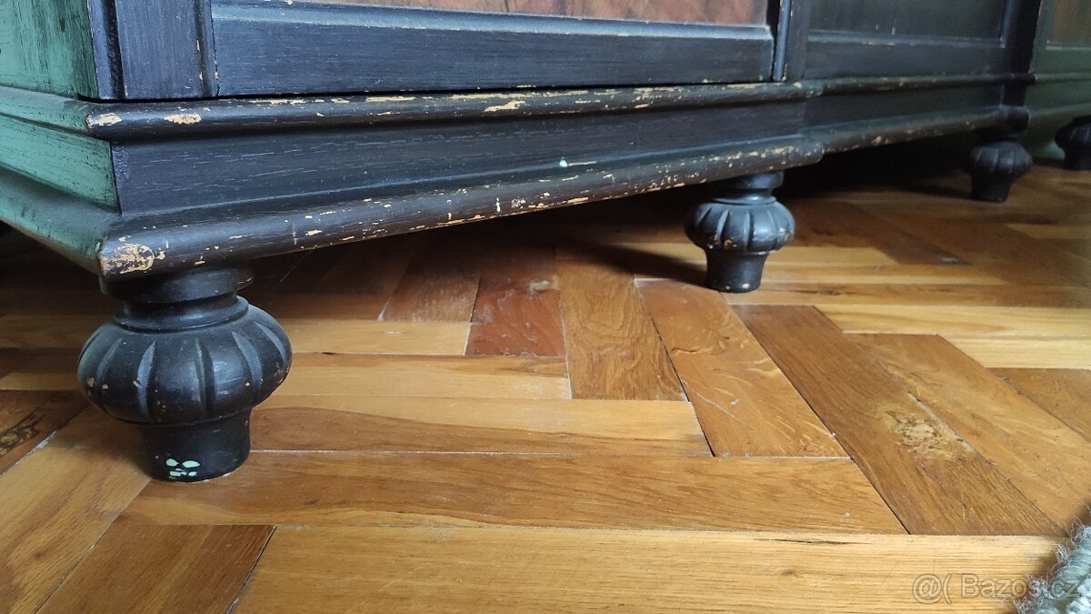 Starožitné bifé, sekretář, skříň - 10