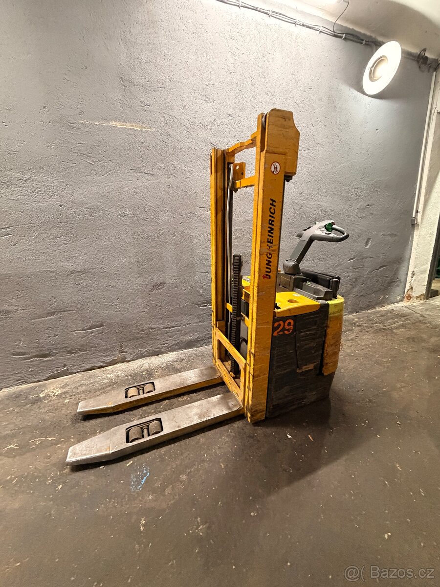 Vysokozdvižný vozík Jungheinrich za 36.000kč - 10