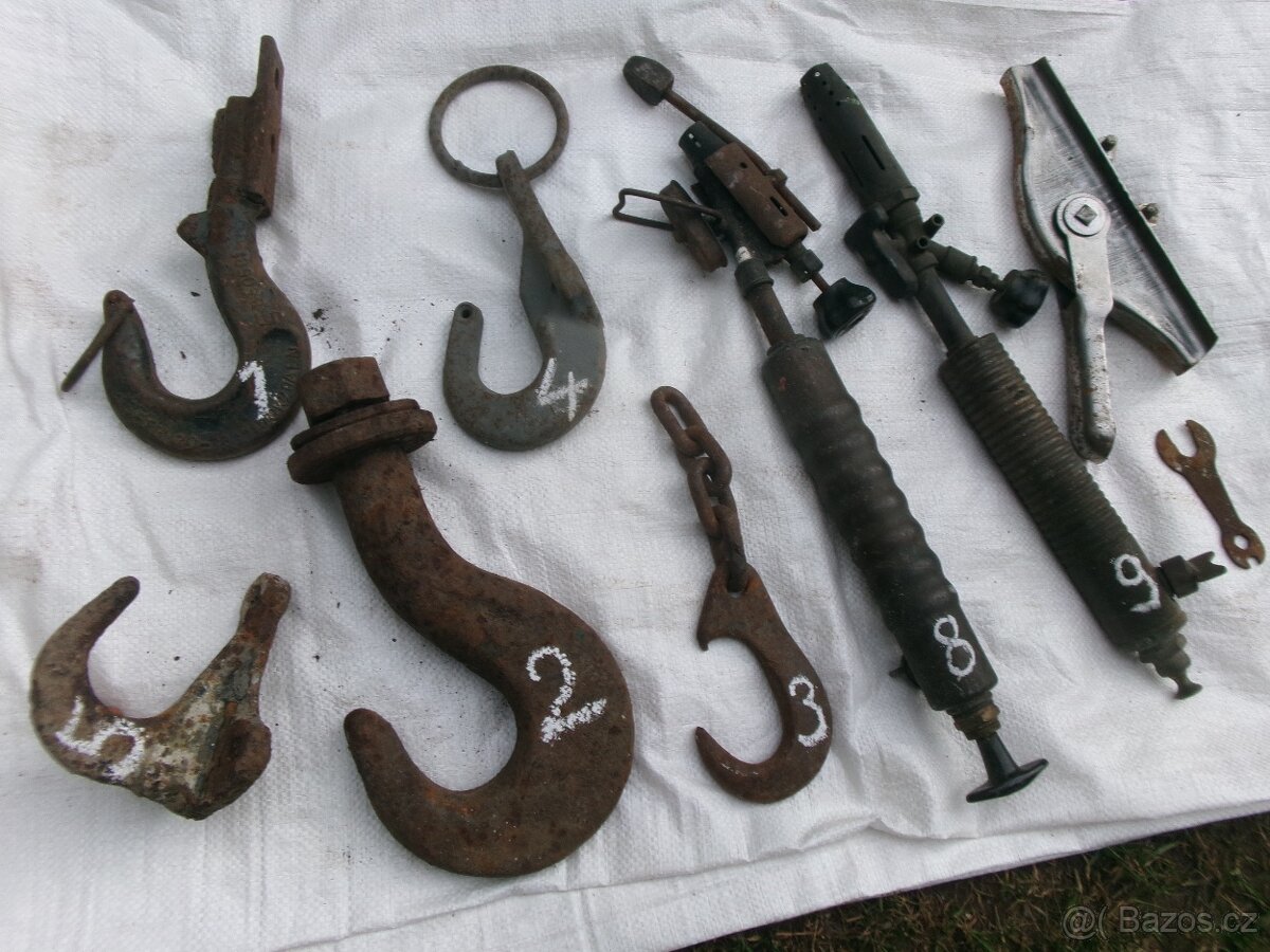 prodám hoblovku, staré nářadí-háky a další. Hoblovka bez mot - 10