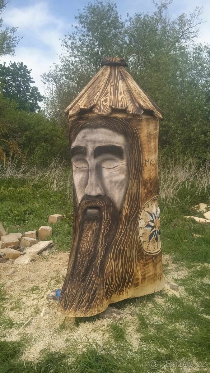 dřevěné sochy, výrob klátů, včelí ůly od známého sochaře - 10