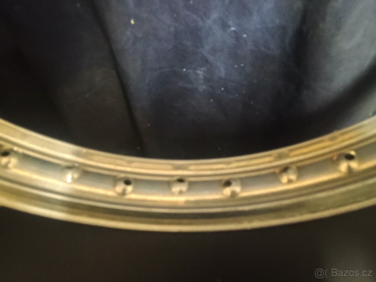 Rafky Acront Borrani - 10