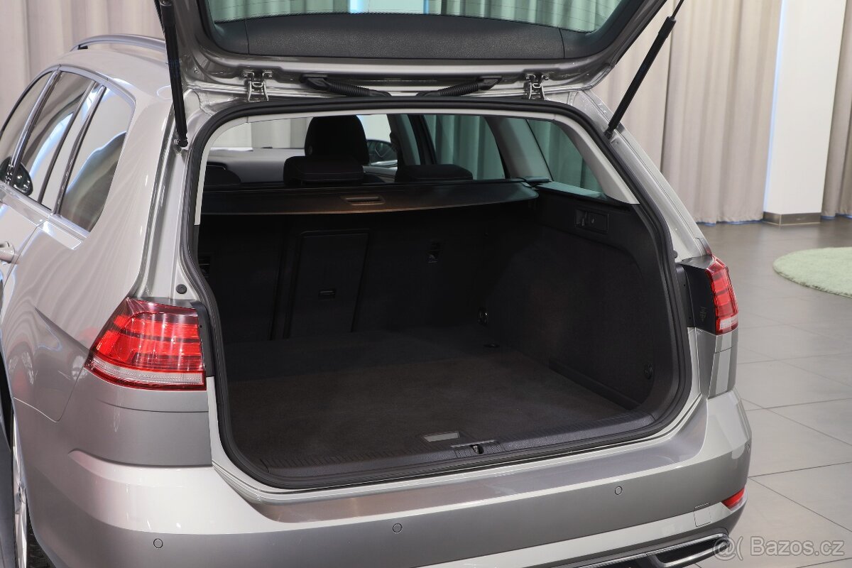 VWGolf 7 Variant 2.0 TDI 110kW R-Line ACC - záruka Autodraft - 10