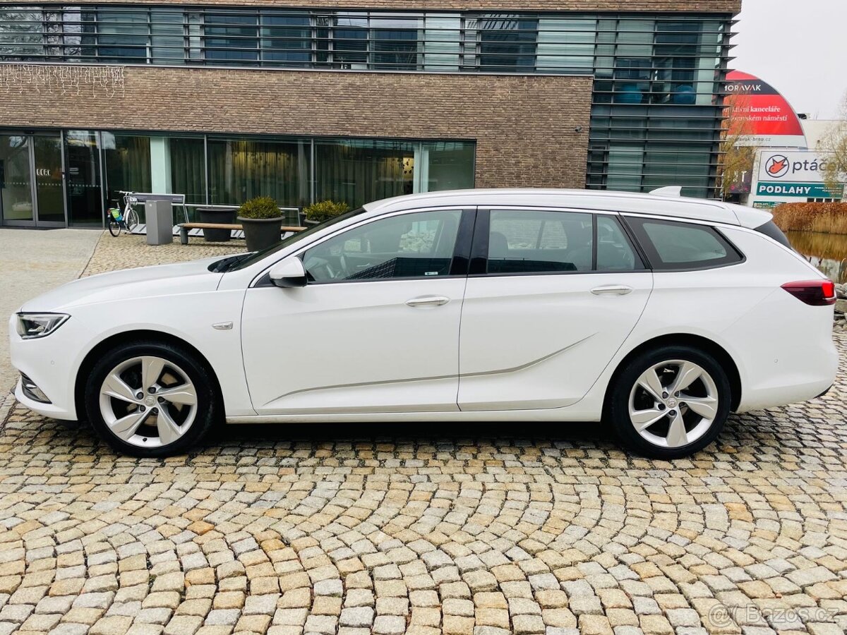 Opel Insignia 2.0CDTi 125KW MANUÁL KAMERA VÝHŘEV SERVISKA - 10