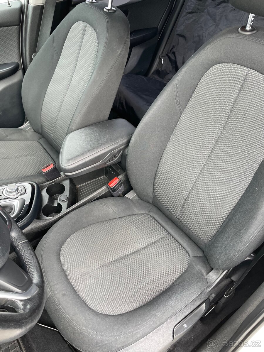 BMW 218d, 175000km /automat/ PRAVIDELNÝ SERVIS - 10