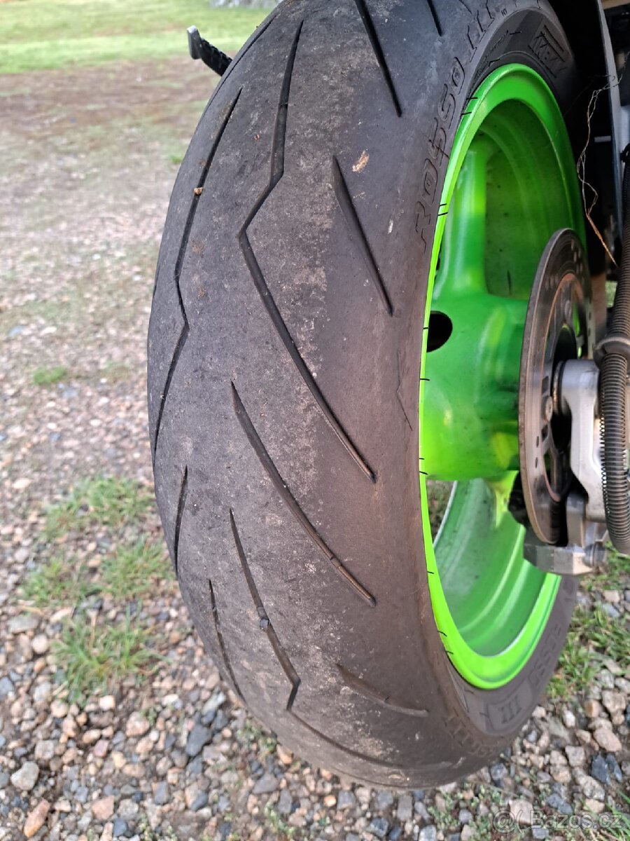 Kawasaki ZXR 400 A2 - 10