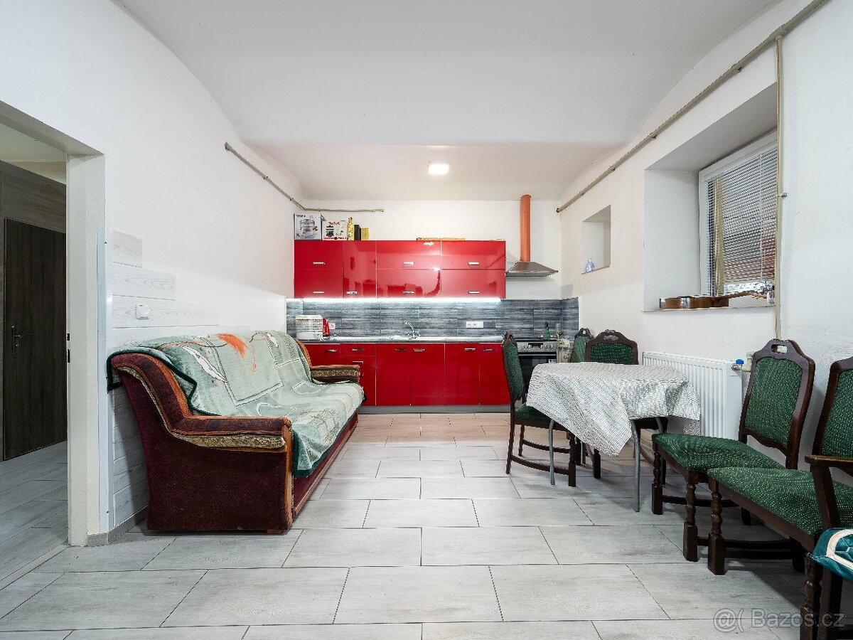 Rozsáhlá usedlost 4510 m² – Bohumileč - 10