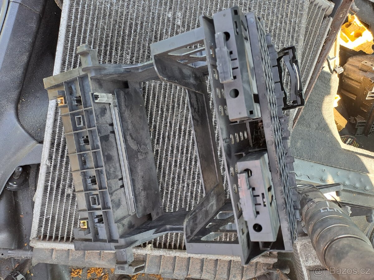 3. Náhradní díly na Audi A4 - 10