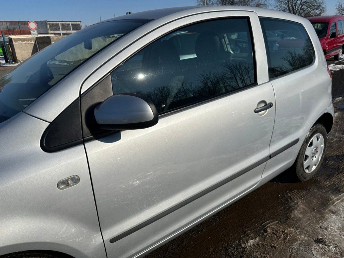 Nabízím Volkswagen Fox 1.2 40kw - 10