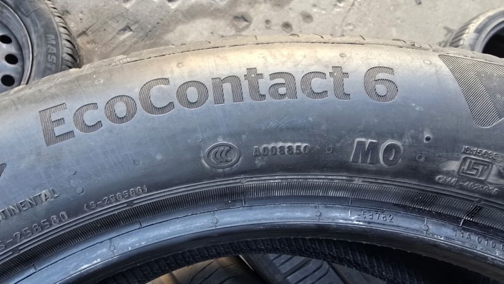 Letní pneu 235/50/19 Continental - 10