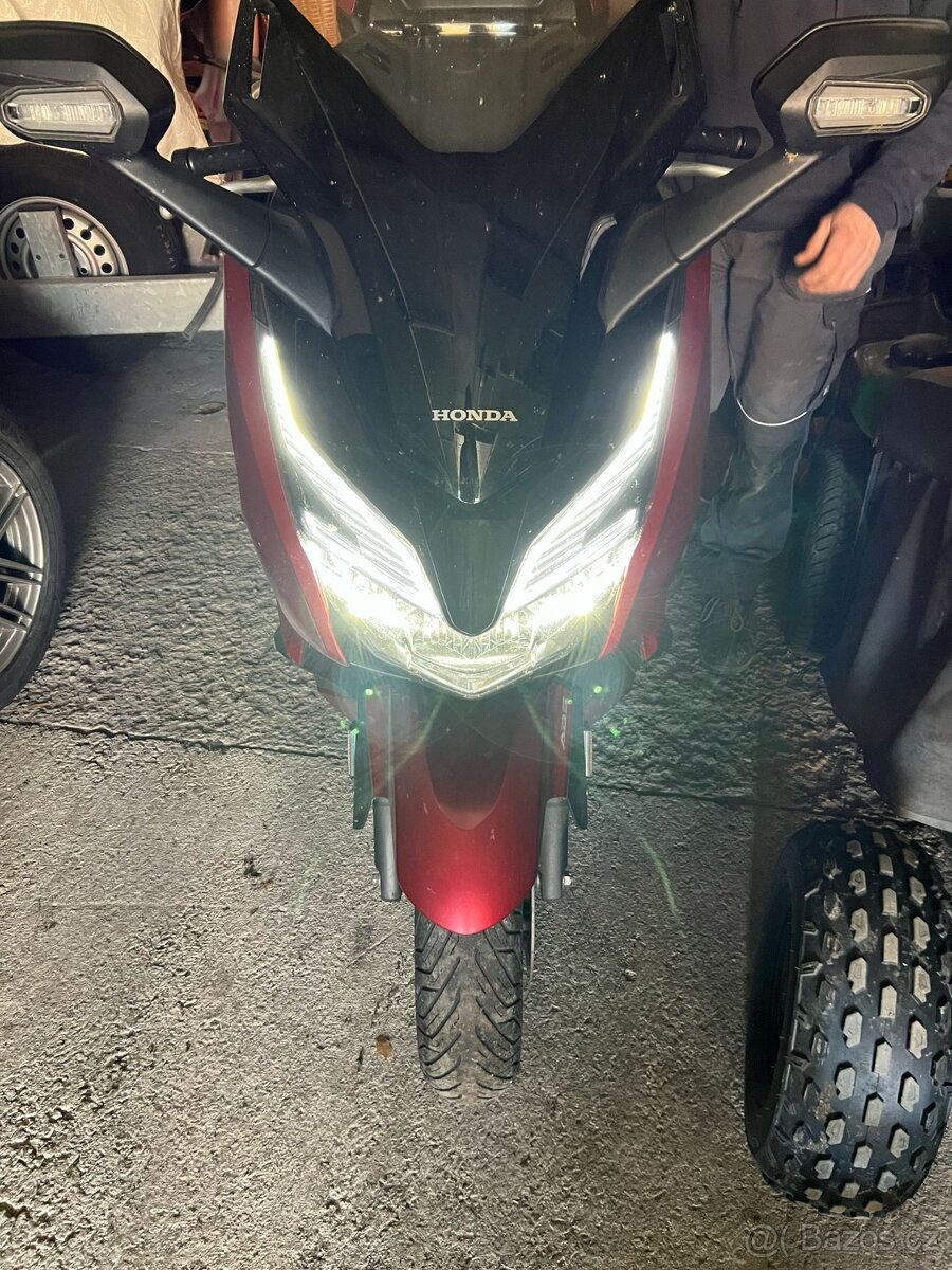 Honza Forza 125 - 10