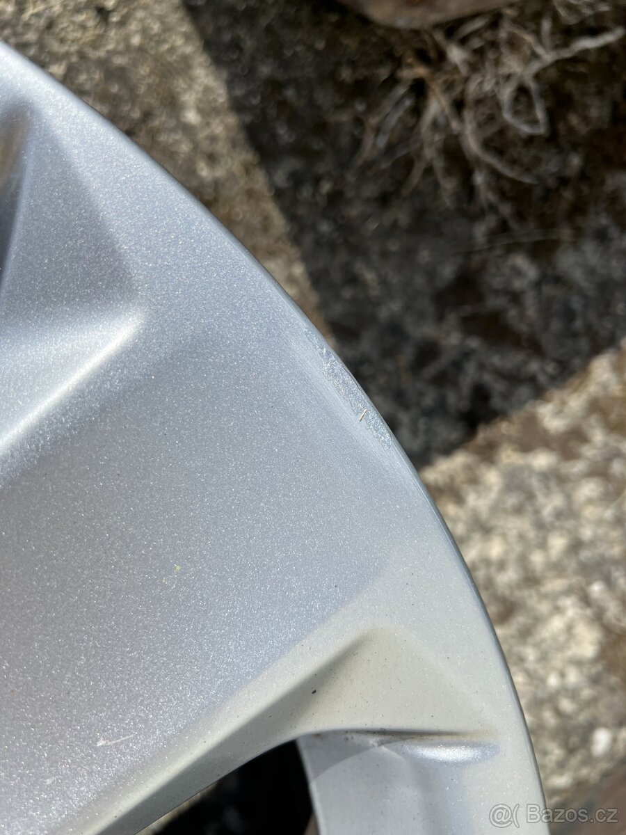 alu kola Toyota RAV4 R17 ET45 rozteč 5x114.3 - 10