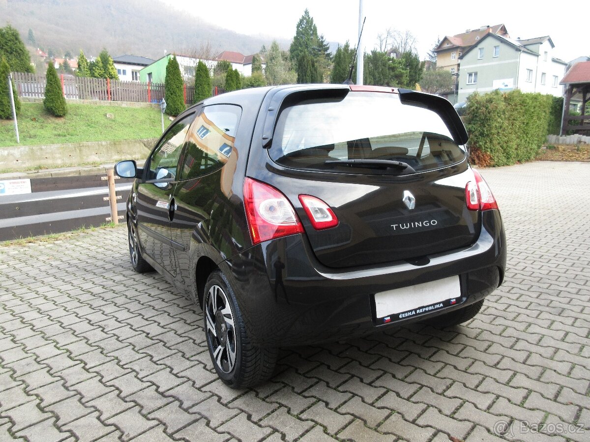 Renault Twingo 4/2014 1.2i 55Kw- 1. Majitel - 10