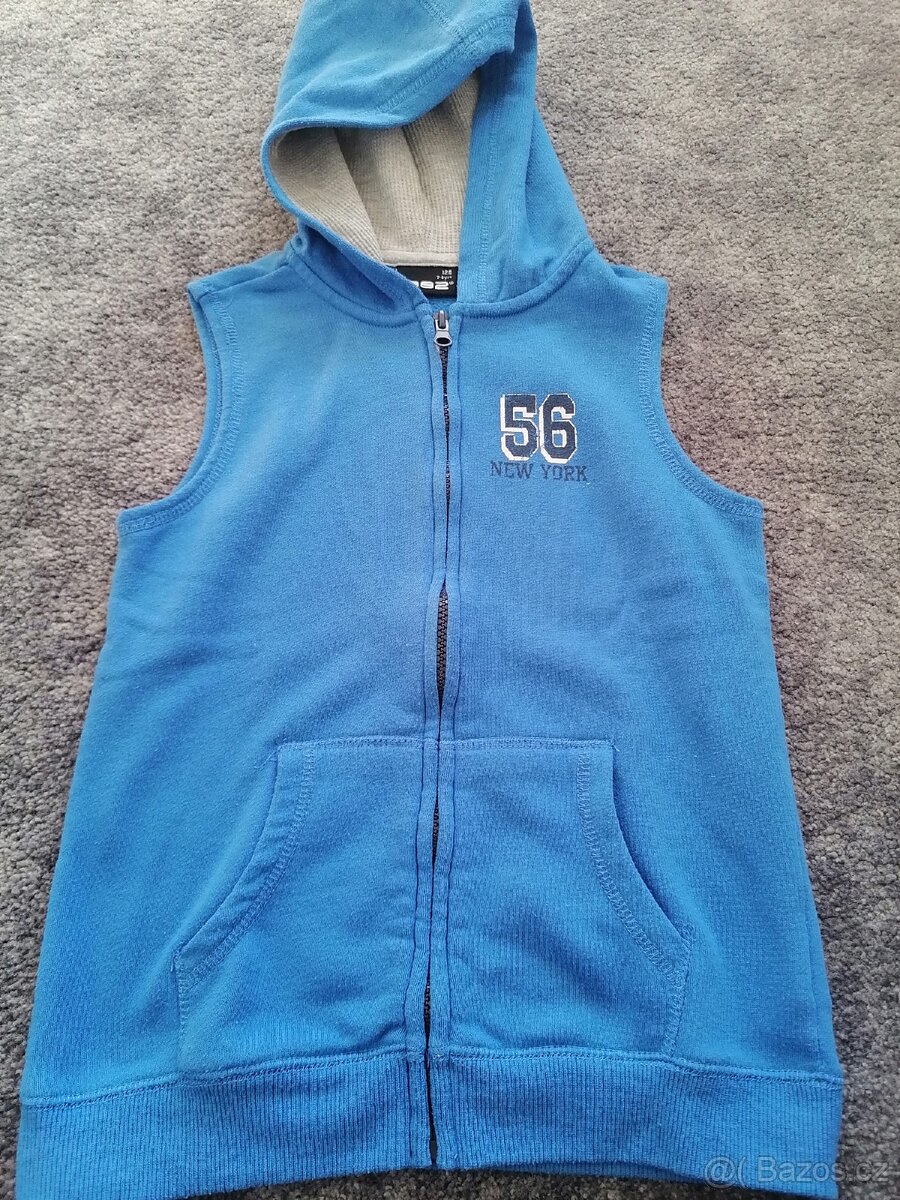 Chlapecký komplet vel.122-134 - 10