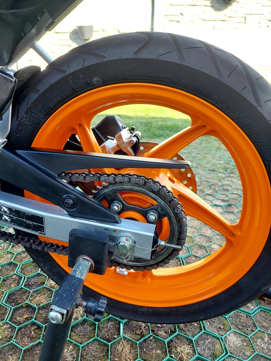 Honda cbr 125 repsol - 10