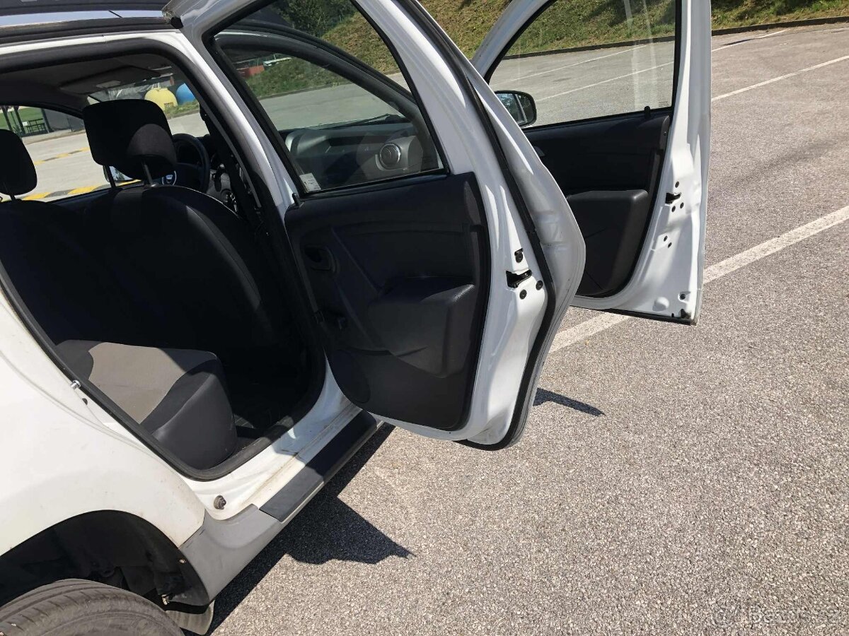 Dacia Duster 1,5 Dci - 10