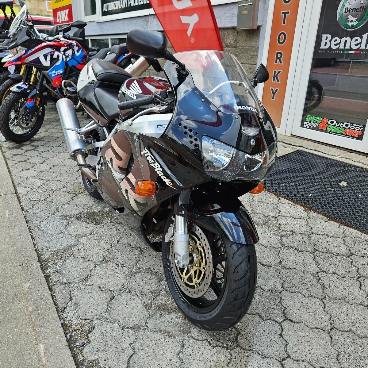 Honda CBR 900 RR, LEGENDÁRNÍ STROJ SKLADEM - 10